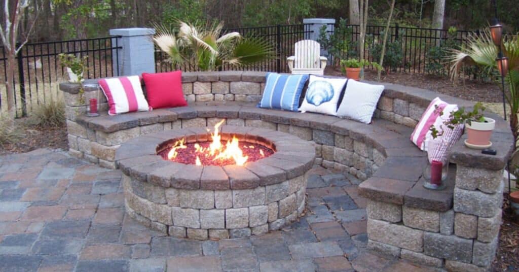 Tips For Choosing The Best Fire Pit For Your Backyard